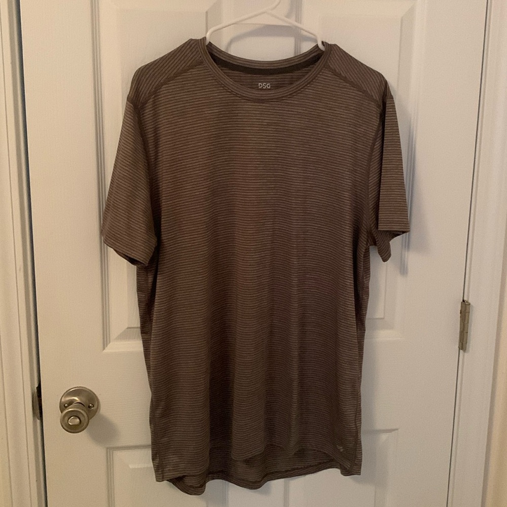 Men’s DSG T-Shirt-Size Large